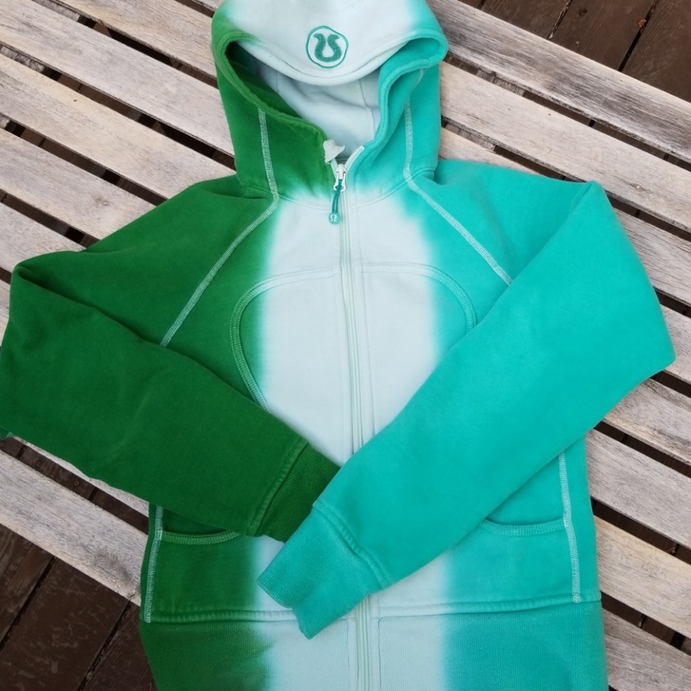 Lululemon size 6 scuba hoodie. Firm
